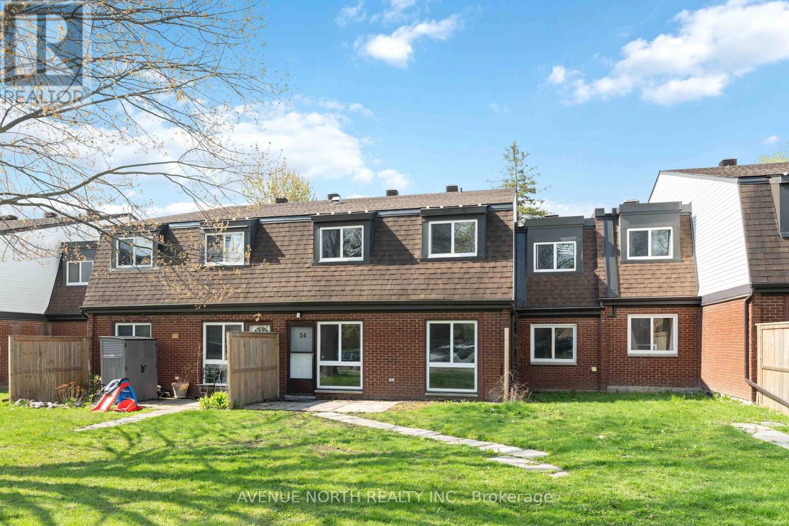 34 Unit 1958 Jasmine Cres #j, Ottawa, ON K1J 7W1