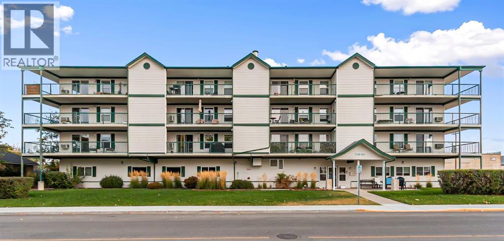 5100 52 Street Unit 202, Olds, AB T4H 1Y1