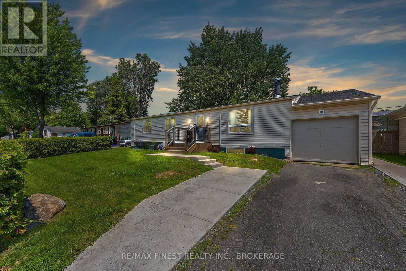 35 Clairton Pl, Loyalist Amherstview, ON K7N 1R8