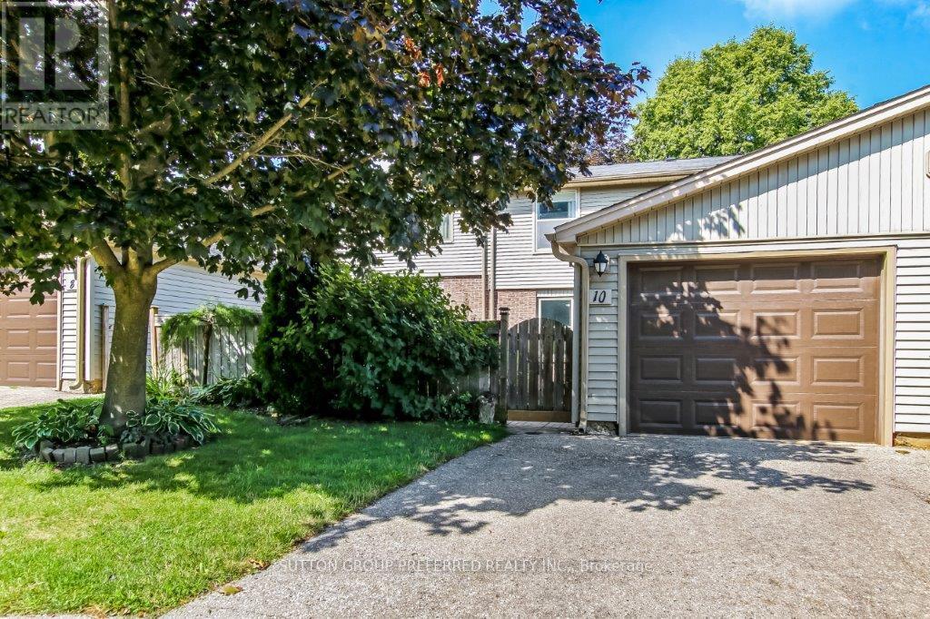 10 Berkshire Ct, London, ON N6J 3N7