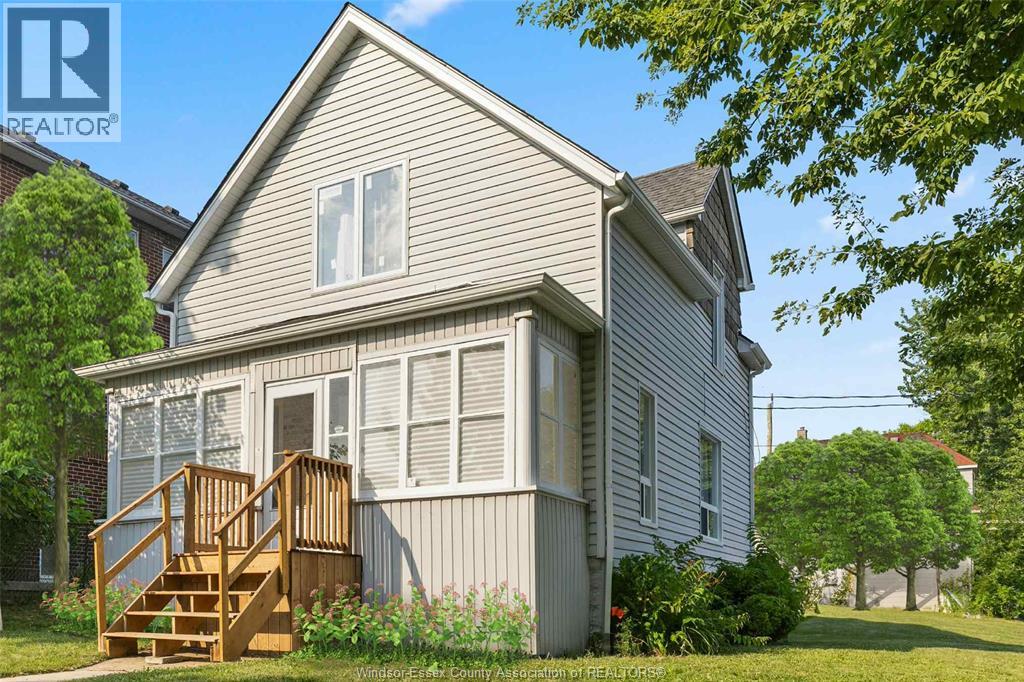 488 Parent Ave, Windsor, ON N9A 2C1