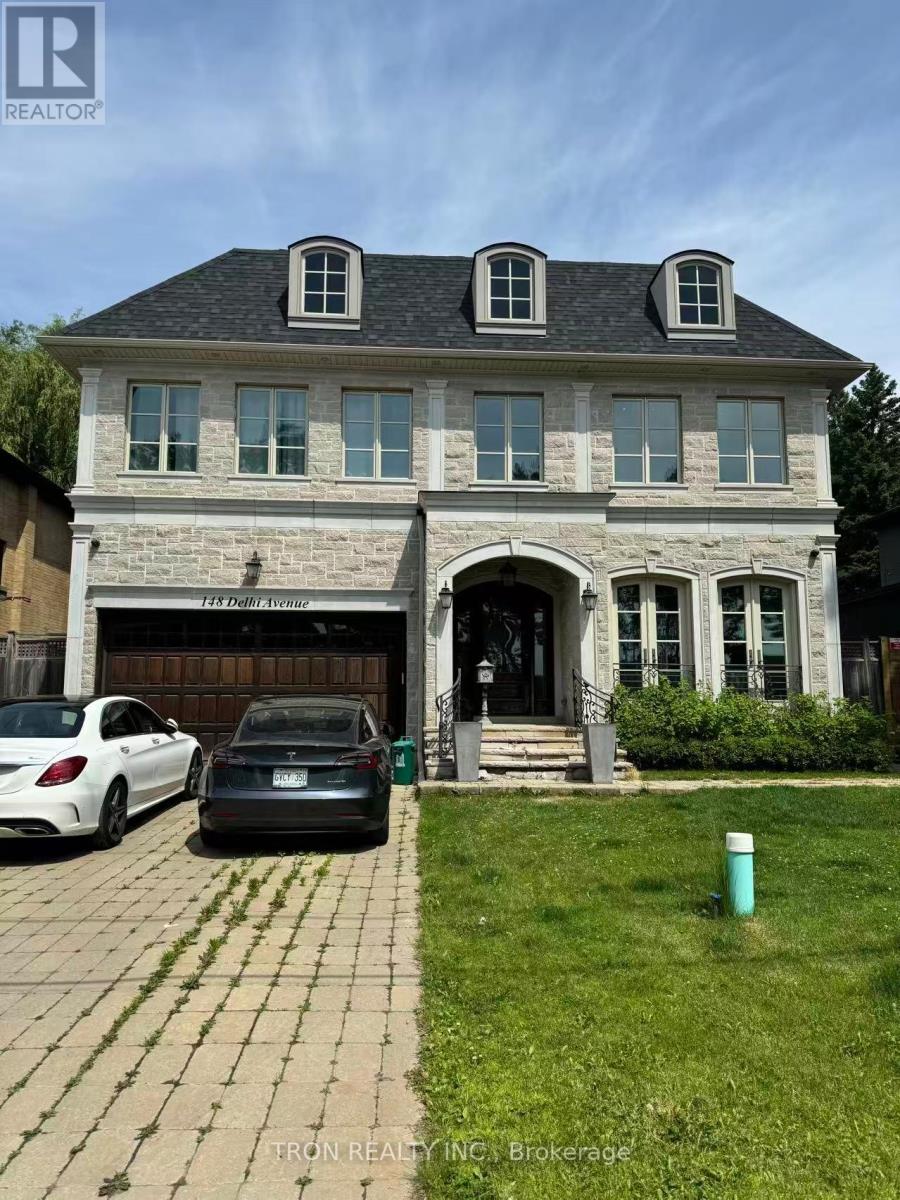 148 Delhi Ave, Toronto, ON M3H 1A6