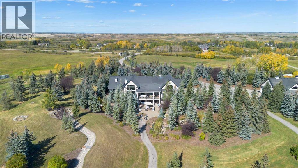32045 Willow Way, Rural Rocky View County, AB T4C 2Y4