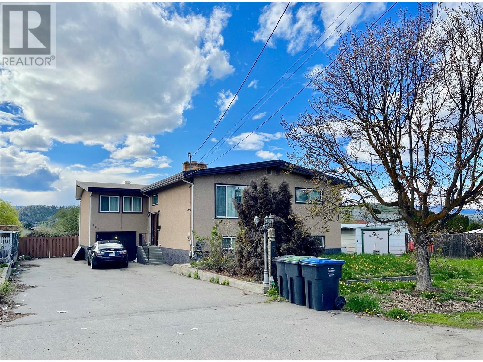 520 Froelich Rd, Kelowna, BC V1X 3M8