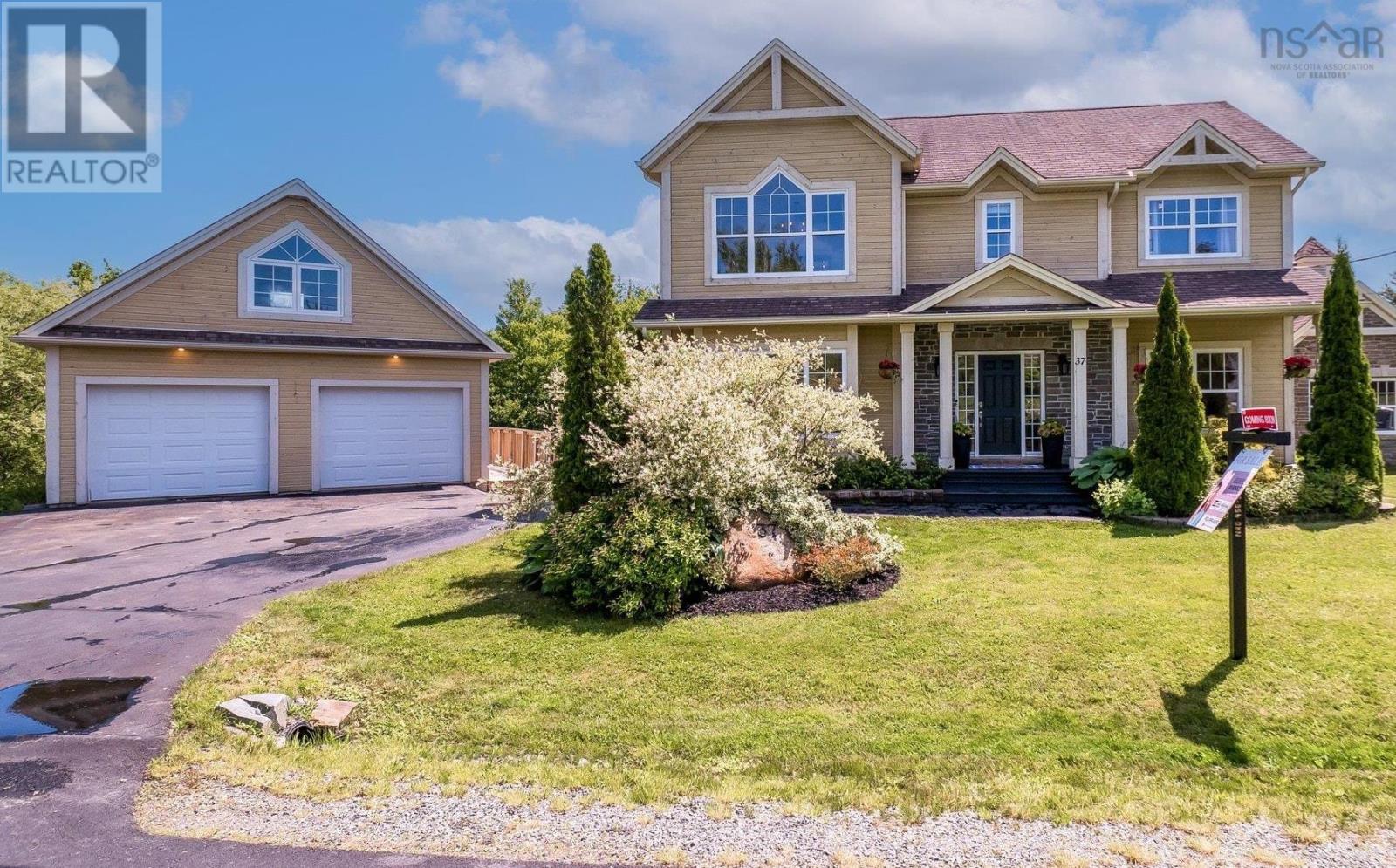 37 Equine Ct, Hammonds Plains, NS B4B 2B1