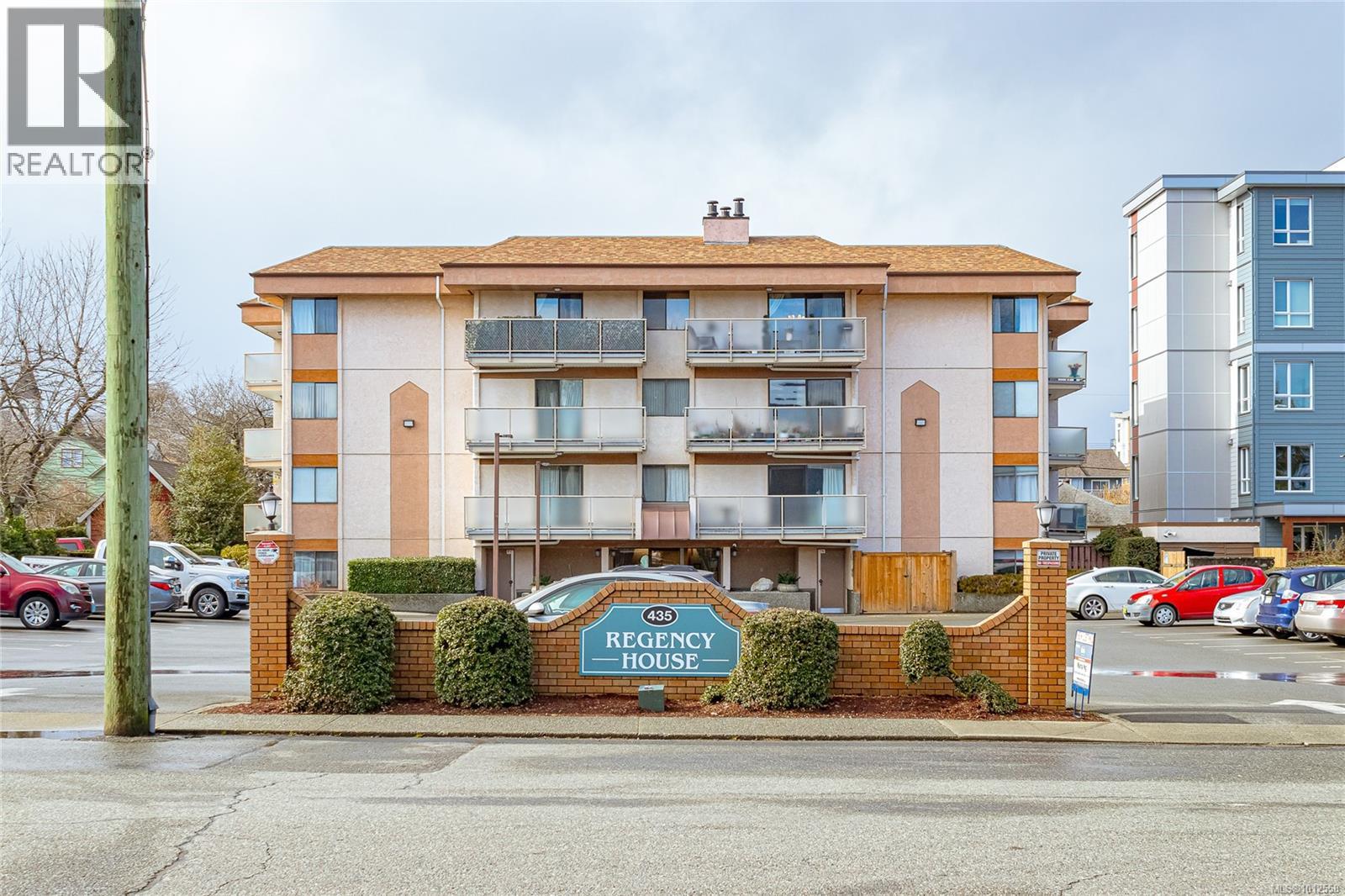 435 Festubert St Unit 402 St, Duncan, BC V9L 3T3