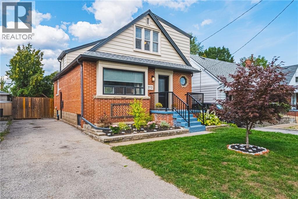 212 Rodgers Rd, Hamilton, ON L8K 3C4