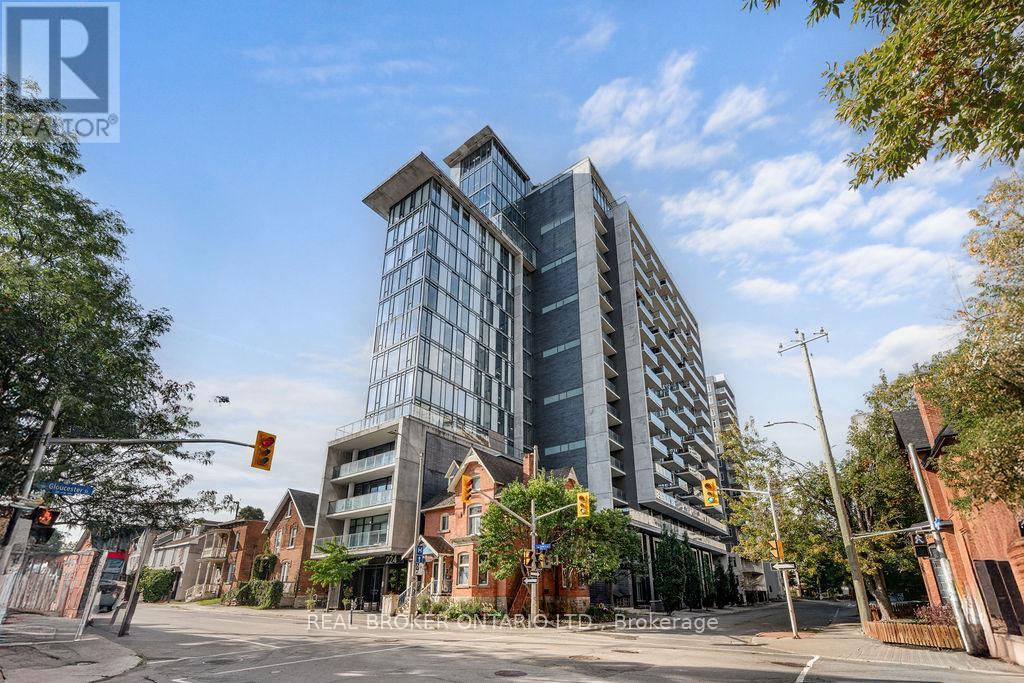 1111 224 Lyon St N, Ottawa, ON K1R 0C1