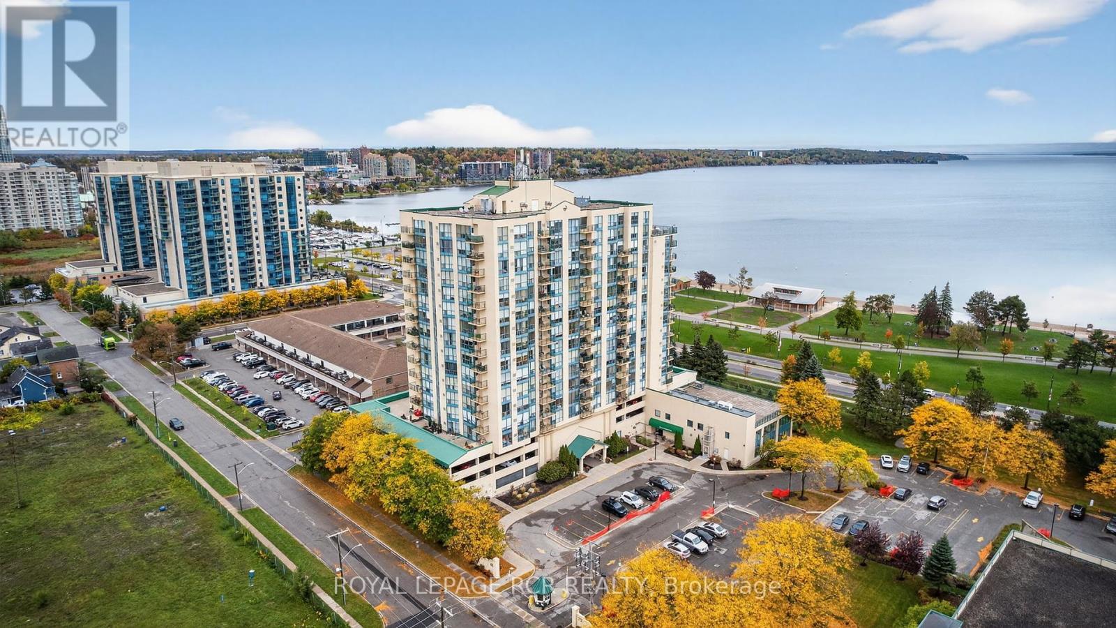 905 65 Ellen St, Barrie, ON L4N 3A5