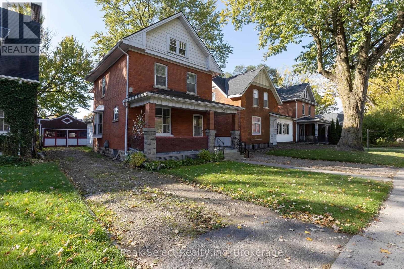 261 Ontario St, Stratford, ON N5A 3H6