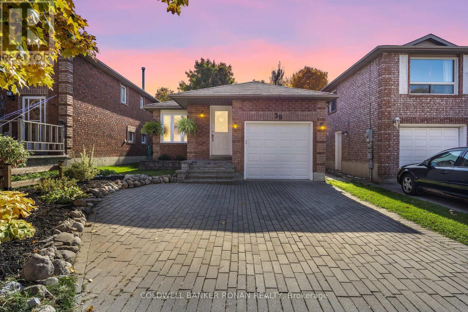 39 Ferguson Dr, Barrie Northwest, ON L4N 7B5