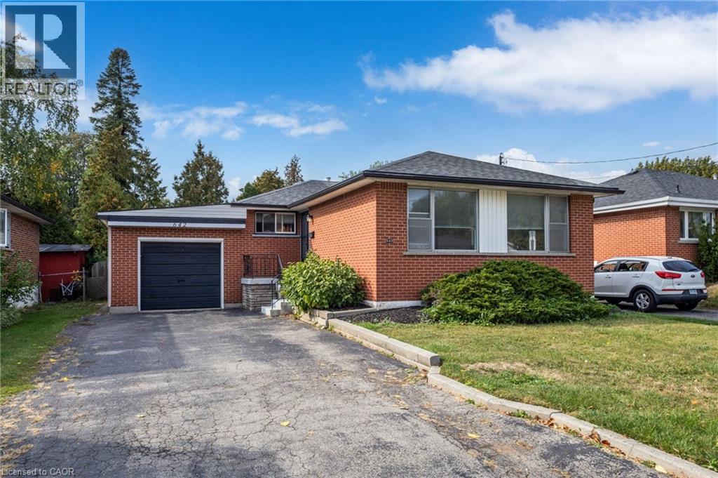 642 Upper Ottawa St, Hamilton, ON L8T 3T5