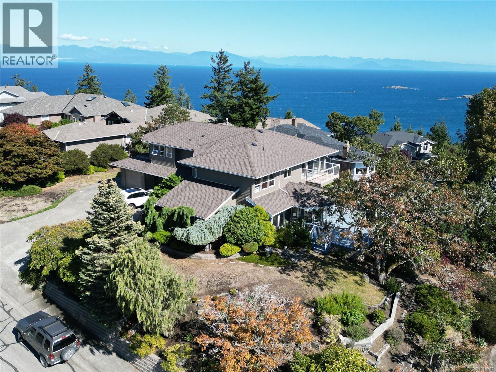 3689 Glen Oaks Dr, Nanaimo, BC V9T 5A1
