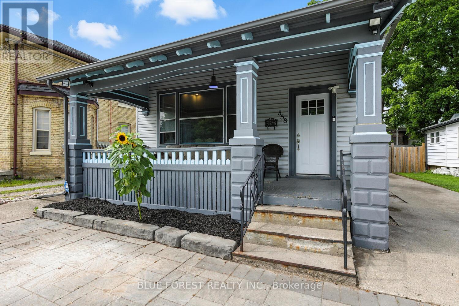358 Simcoe St, London, ON N6B 1J7