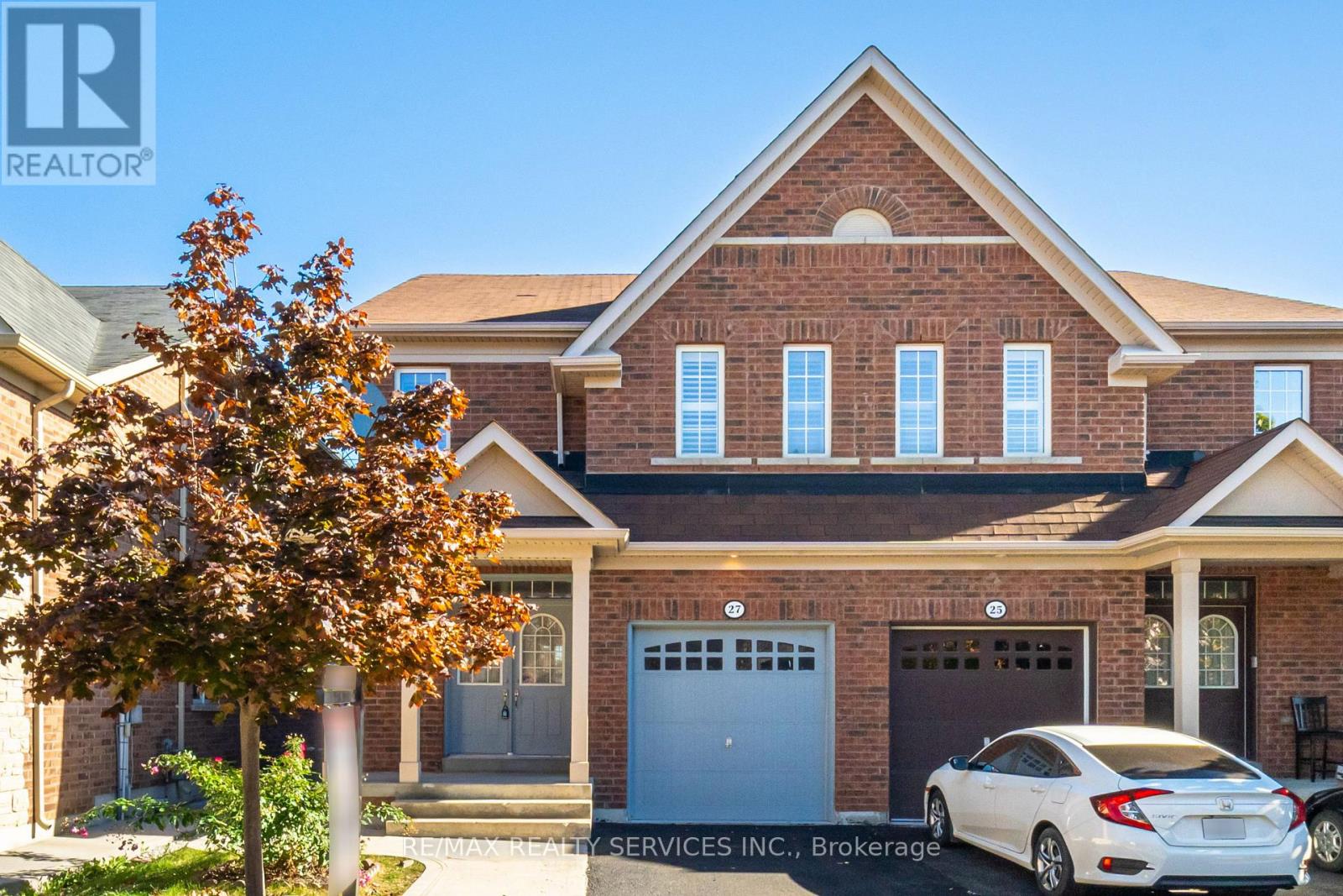27 Sussexvale Dr, Brampton, ON L6R 0W2