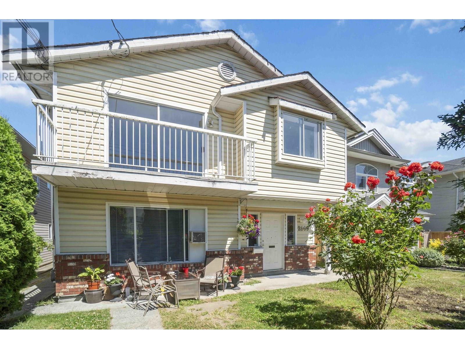 2569 Davies Ave, Port Coquitlam, BC V3C 2J8