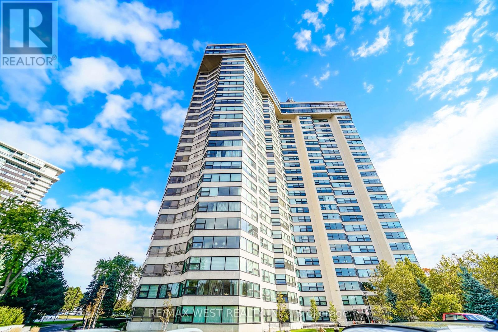 1709 1300 Bloor St, Mississauga, ON L4Y 3Z2