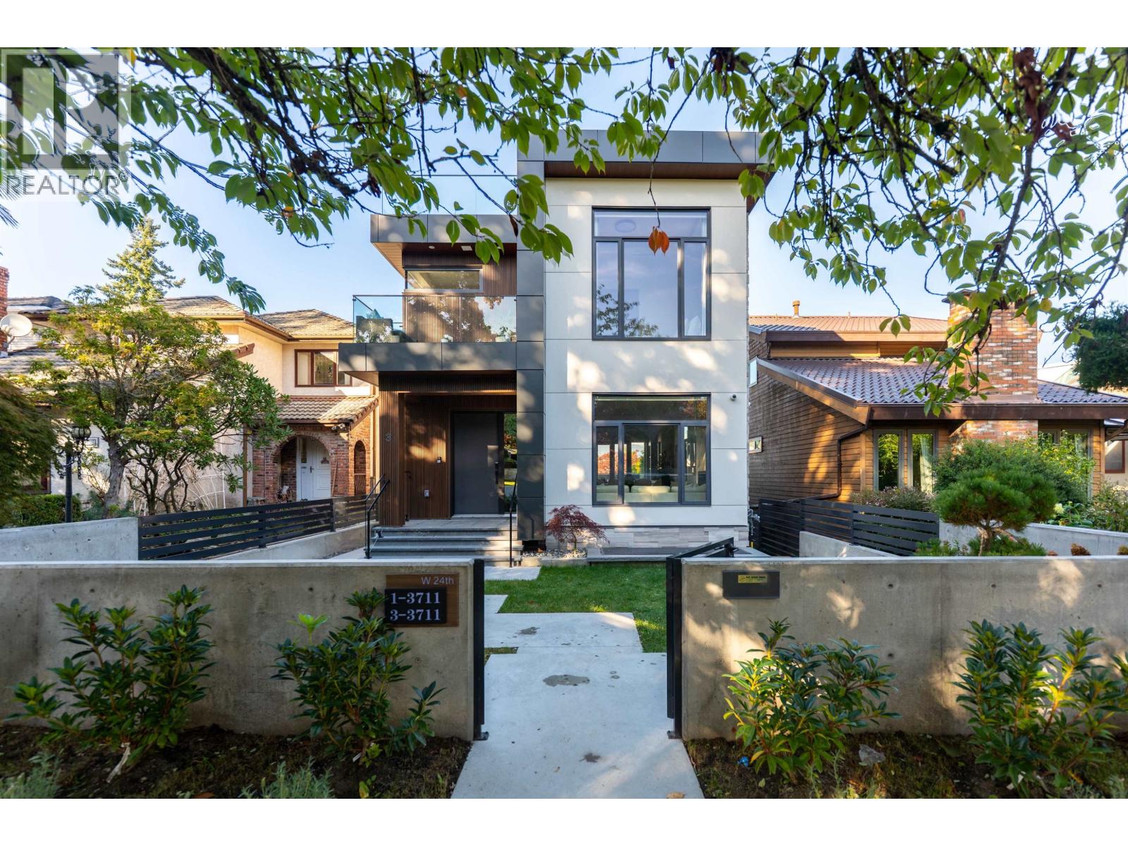 3711 W 24th Ave, Vancouver, BC V6S 1L7
