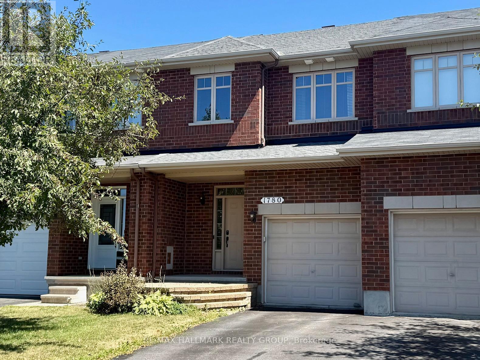 1780 Plainridge Cres, Ottawa, ON K4A 0L9