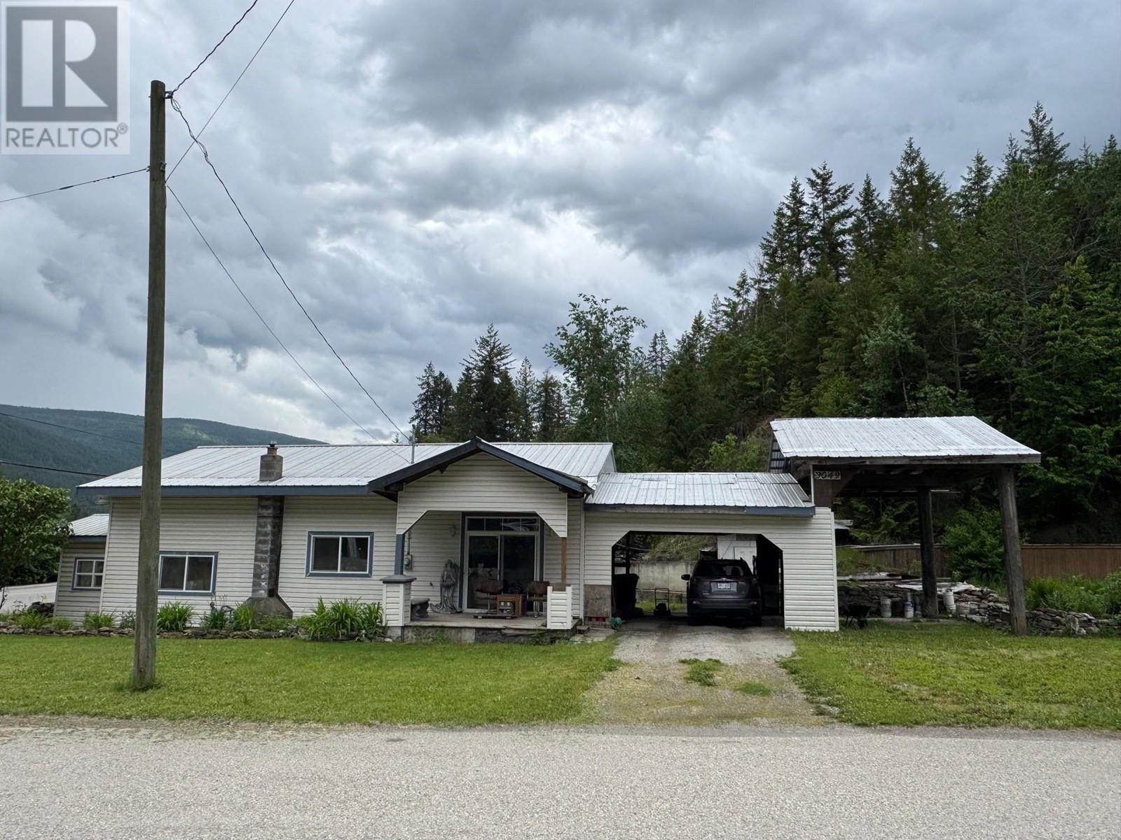 3049 Hornsberger Rd, Salmon Arm, BC V1E 3H1