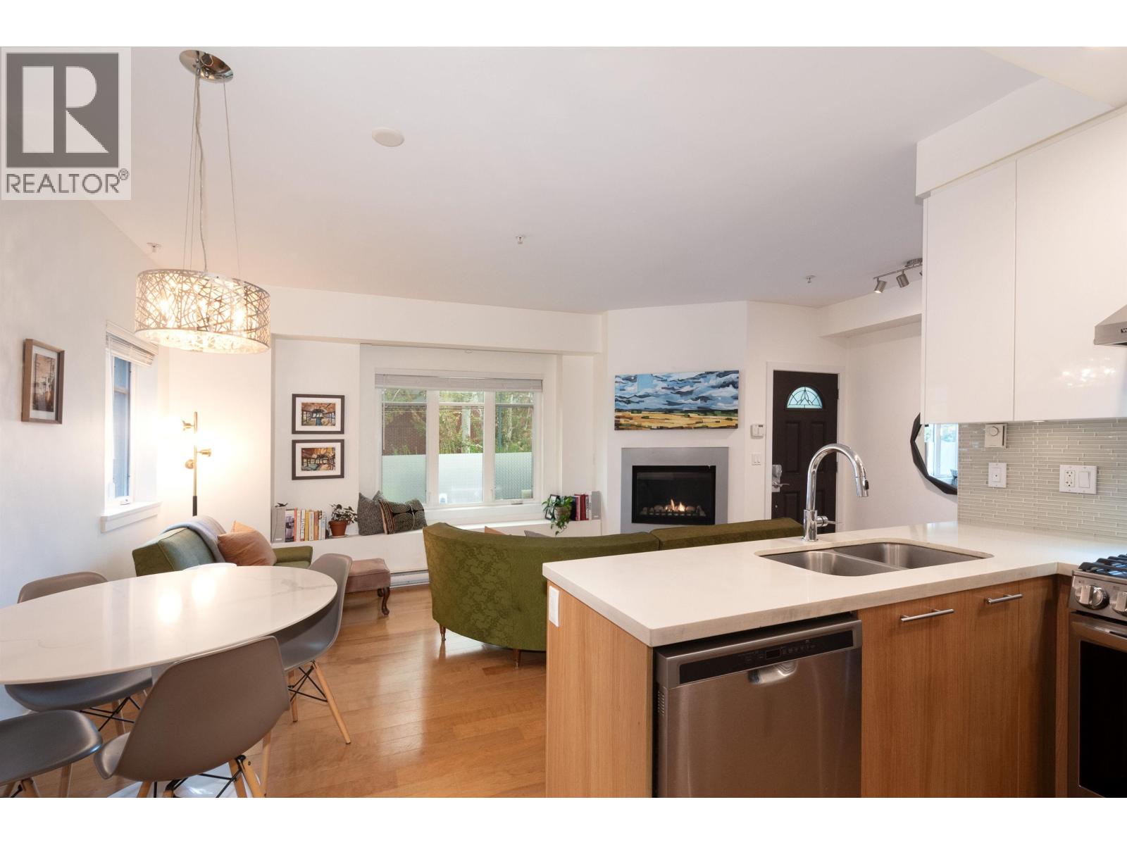 468 E 5th Ave, Vancouver, BC V5T 1H9