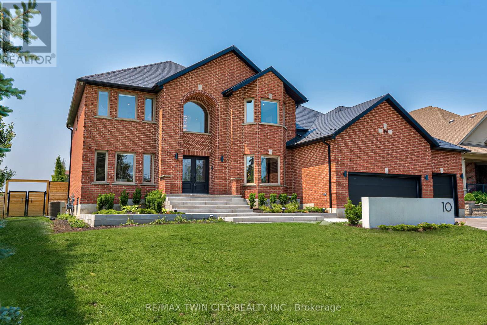 10 Eldale Rd, Woolwich, ON N3B 2C8