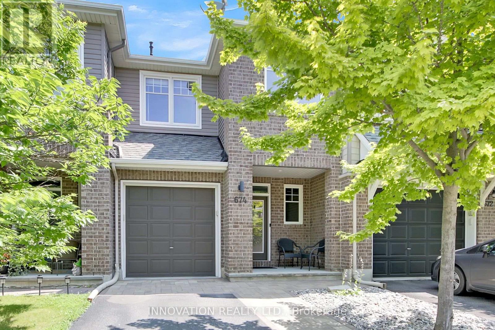 674 White Alder Ave, Ottawa, ON K1T 0E7