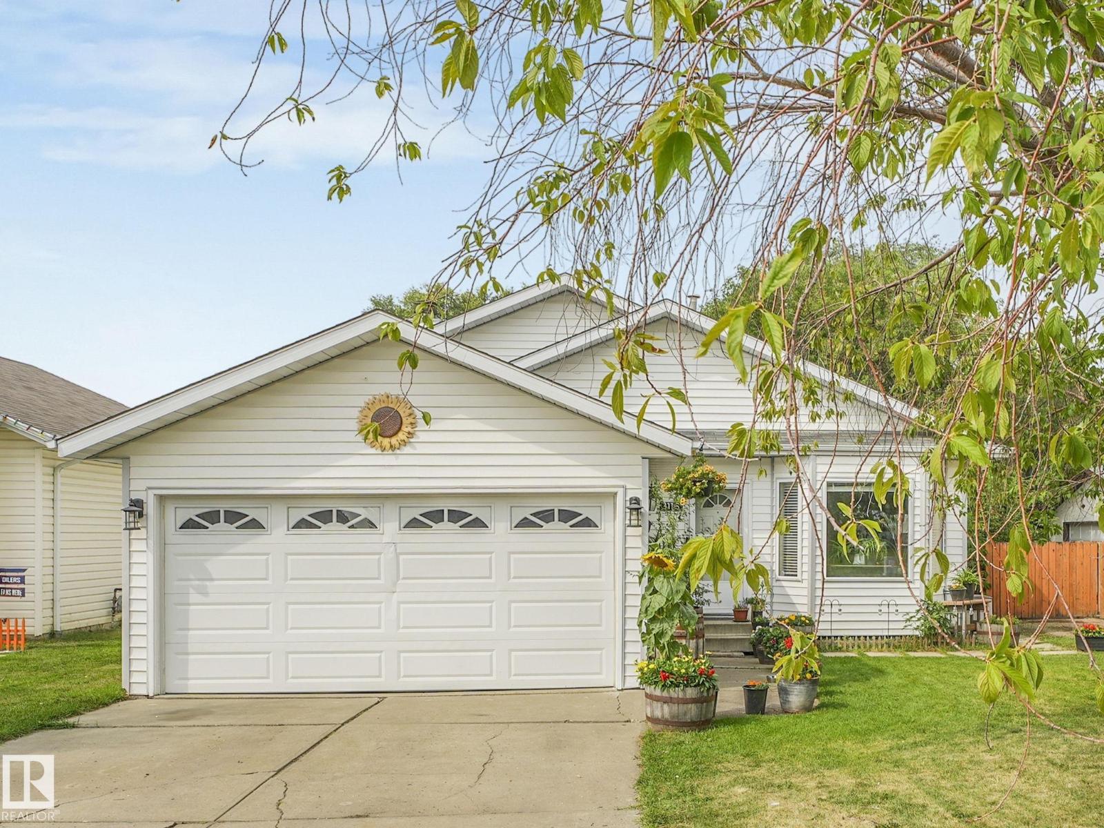 61 St Nw Unit 1116, Edmonton, AB T6L 3Z9