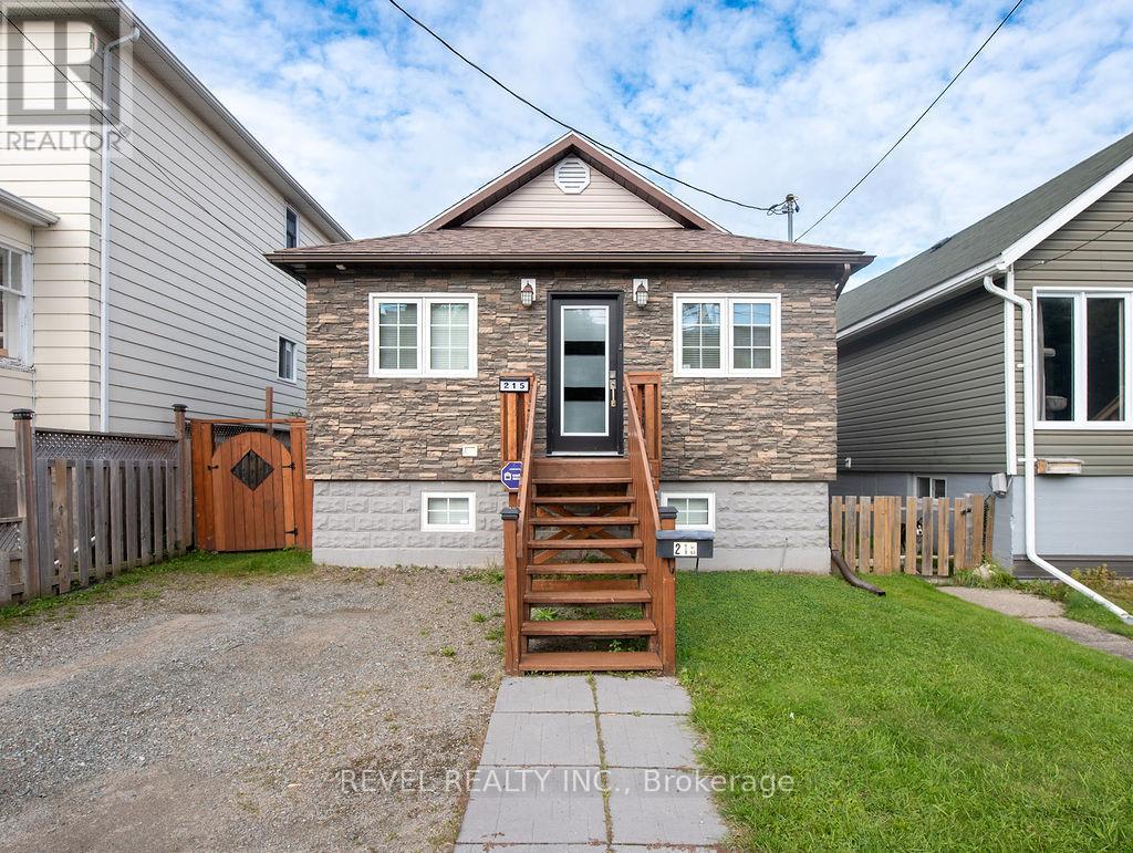 215 Cedar St N, Timmins, ON P4N 6J6