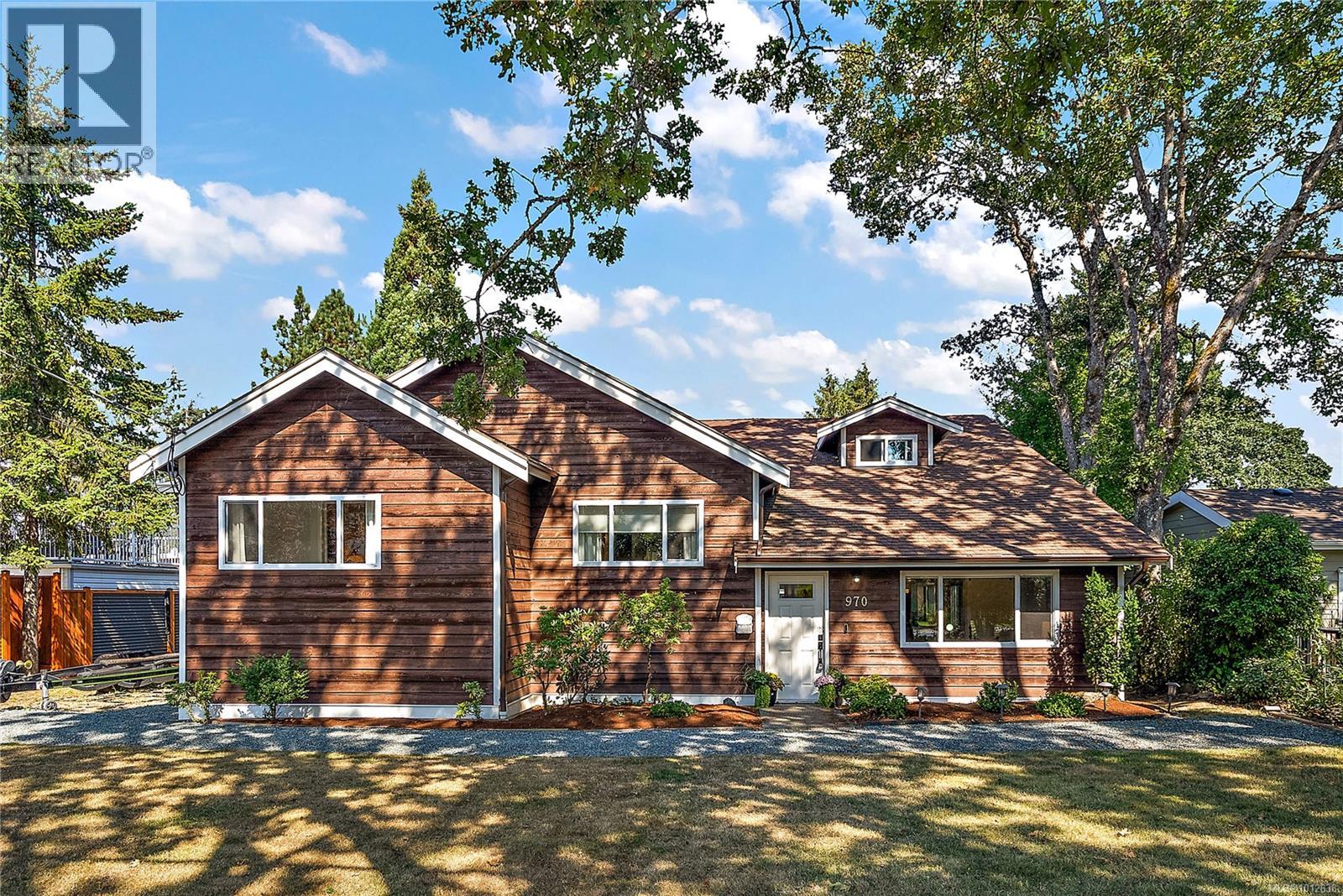 970 Jasmine Ave, Saanich, BC V8Z 2P2