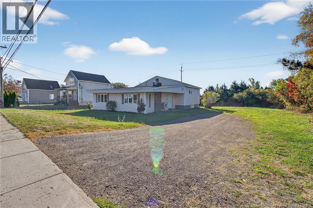 240 Highlandview Rd, Moncton, NB E1A 2L3