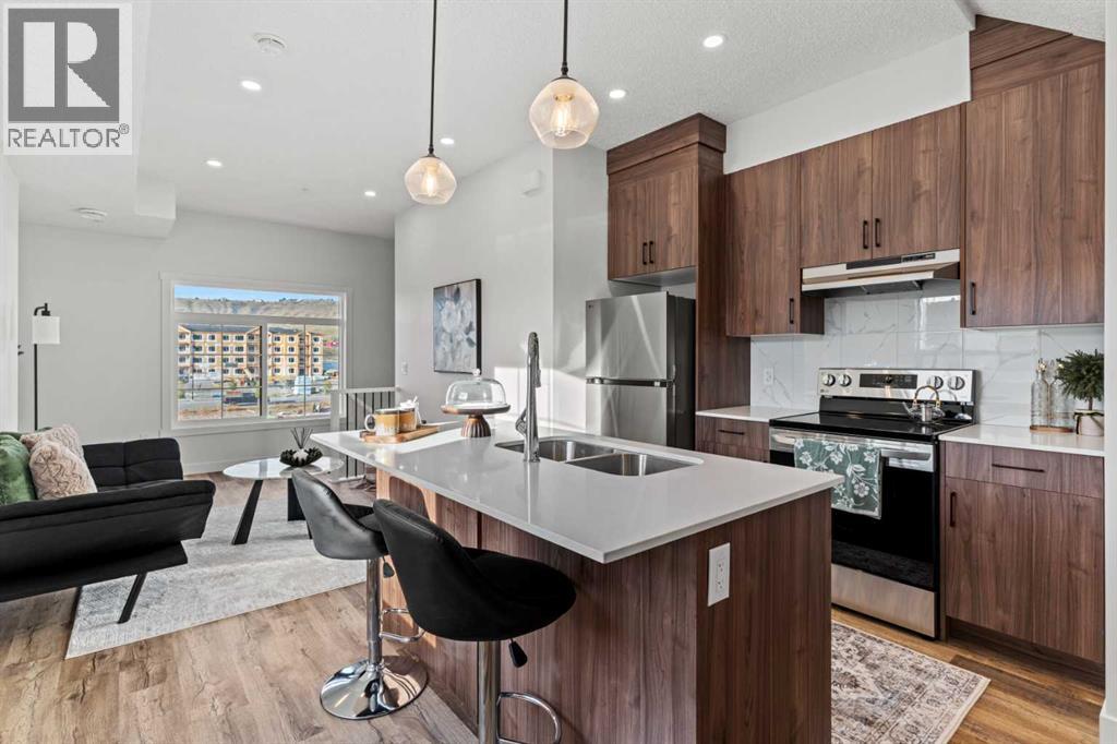 156 Park Street Unit 112, Cochrane, AB T4C 2B8