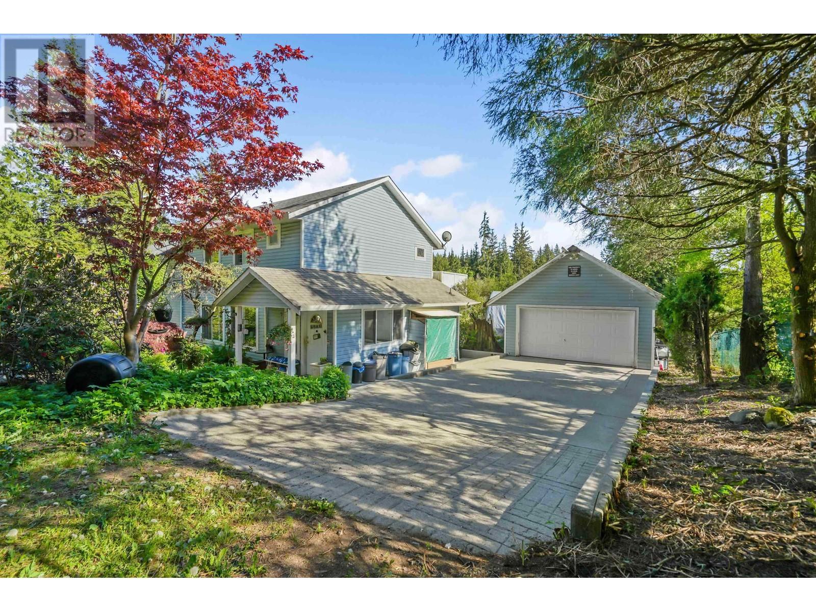 28316 Dewdney Trunk Rd, Maple Ridge, BC V2W 1M1