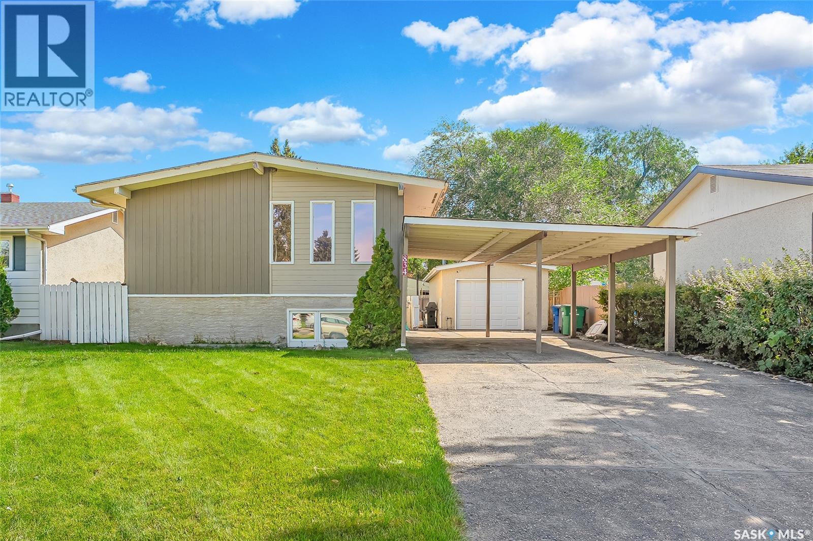 834 Marr Ave, Saskatoon, SK S7L 3Z5