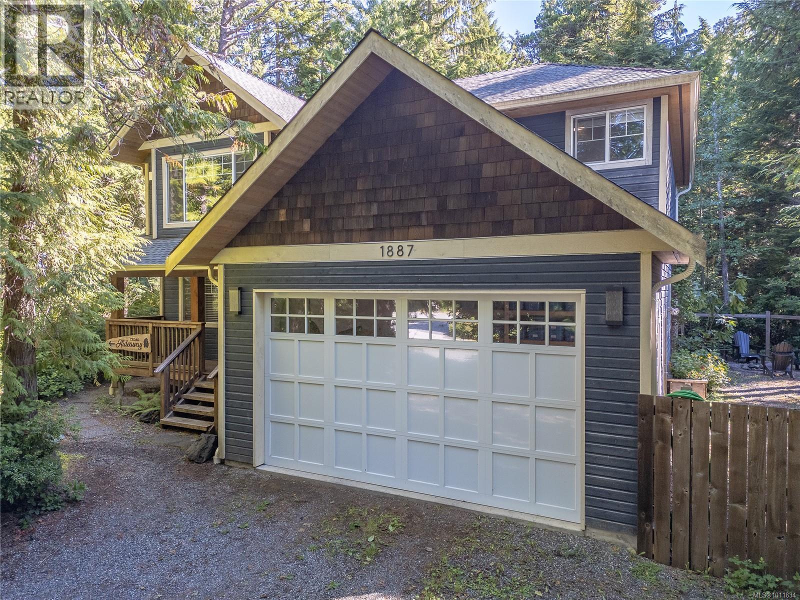 1887 St Jacques Blvd, Ucluelet, BC V0R 3A0