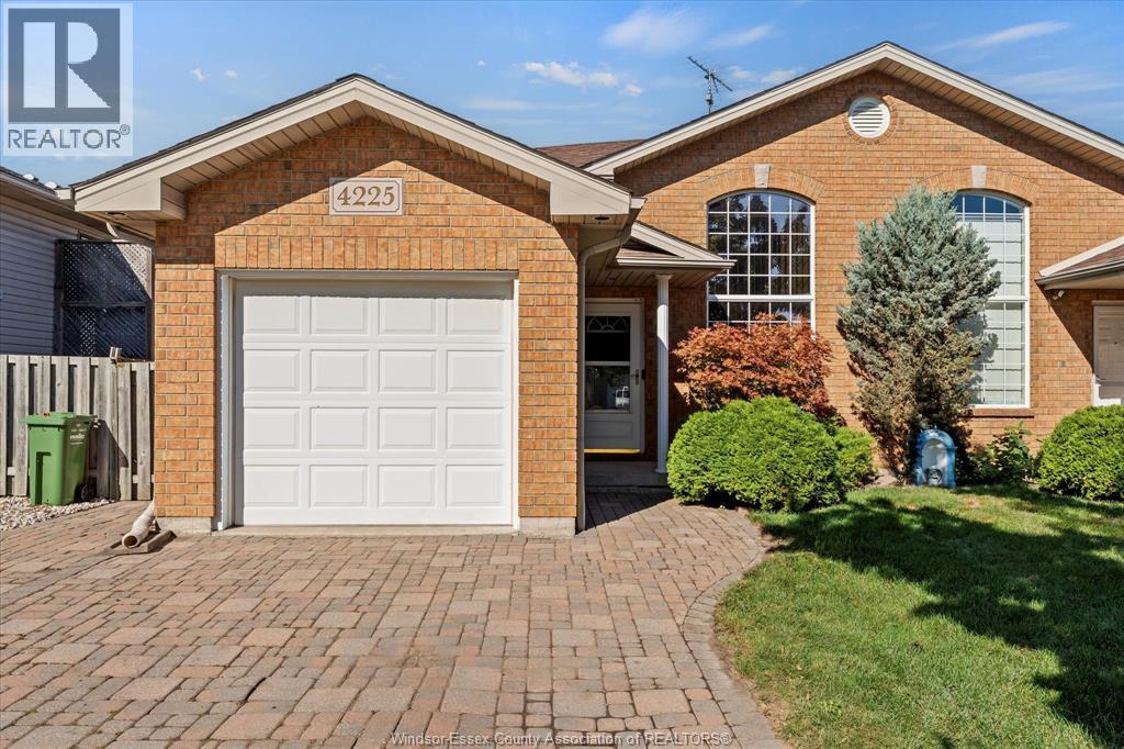 4225 Old W, Windsor, ON N9G 2W7