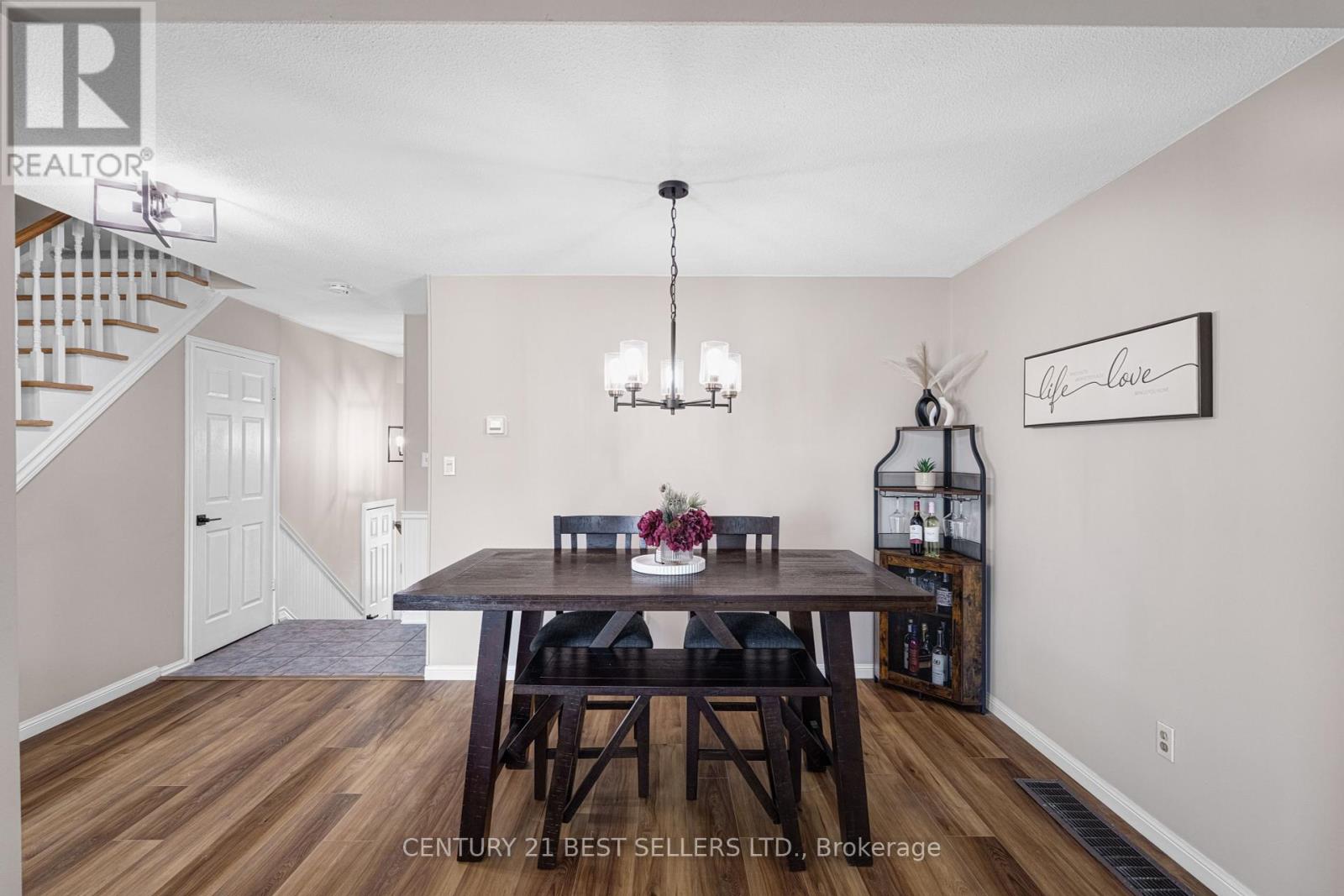 477 Ontario St N, Milton, ON L9T 3J4