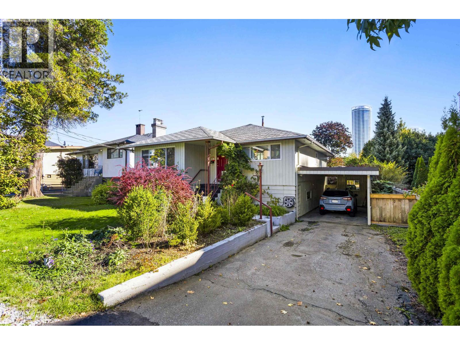 7134 17th Avenue, Burnaby, BC V3N 1K7