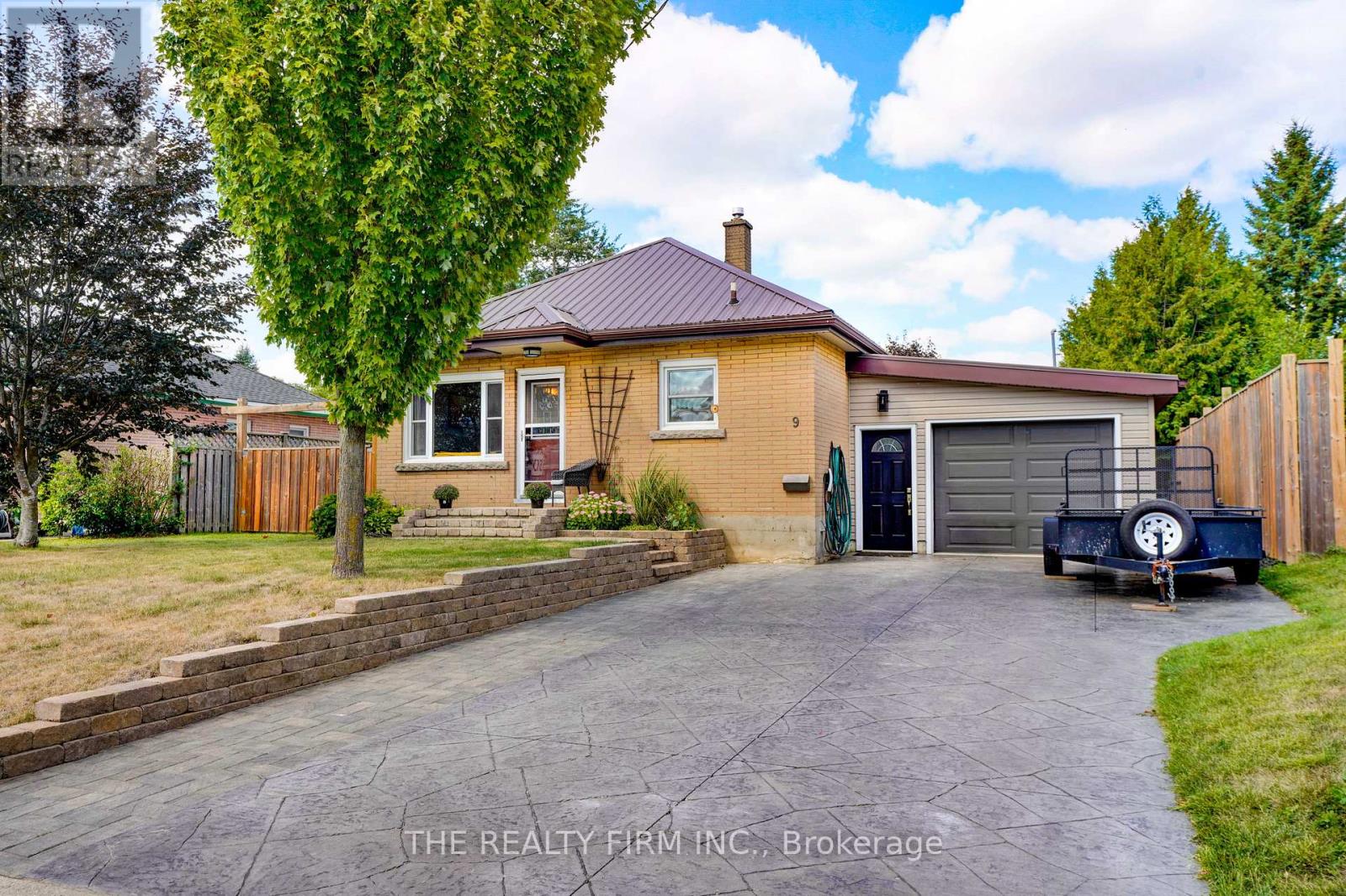 9 Aileen Dr, Woodstock, ON N4S 3Z9