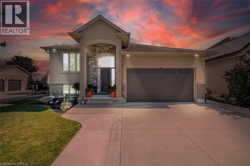 139 Gaiser Rd, Welland, ON L3C 0B5