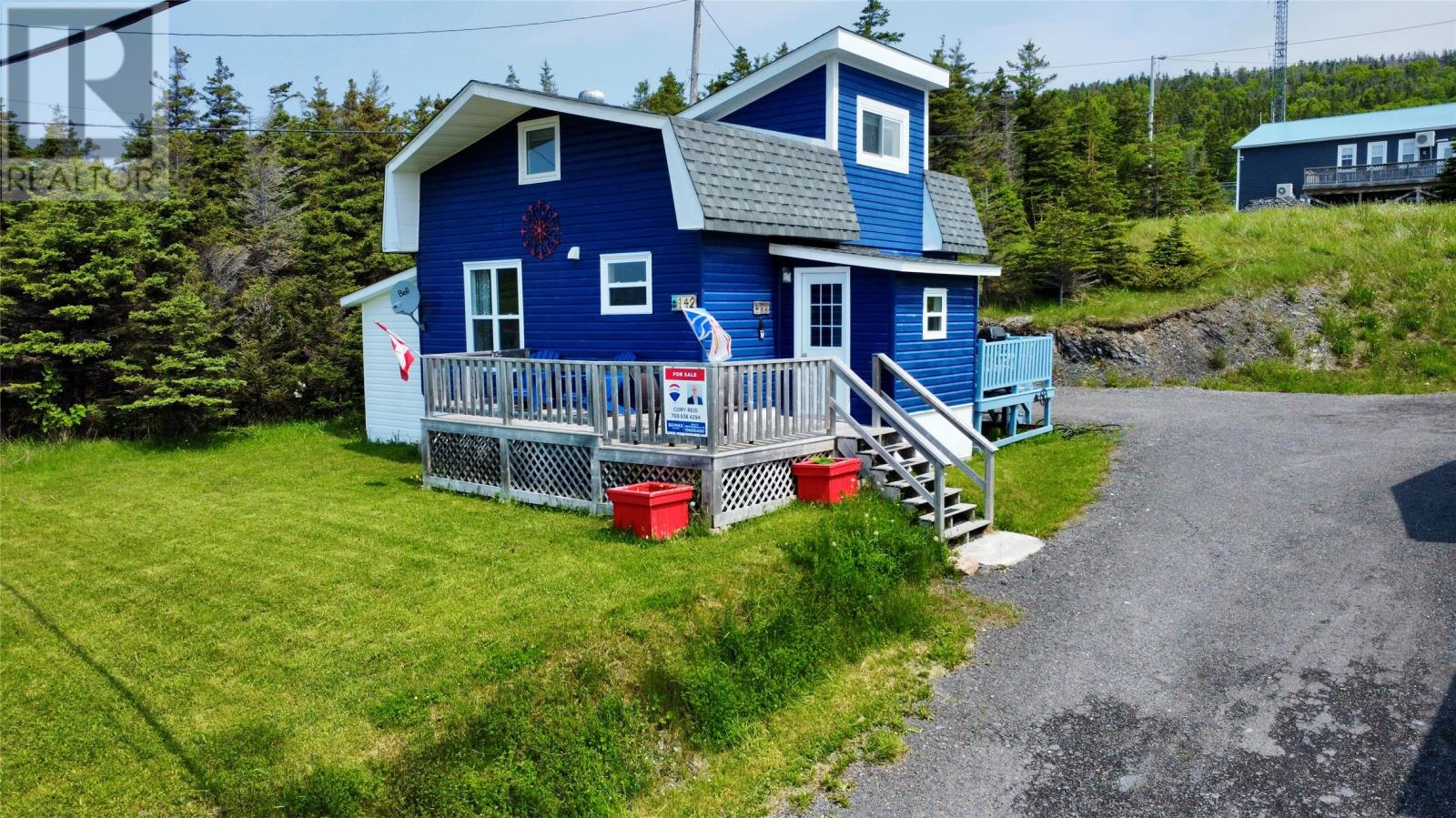 142 Main St, Rocky Harbour, NL A0K 4N0