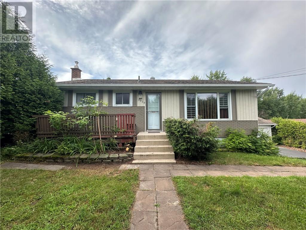 3039 Hines St, Sudbury, ON P3B 1W5