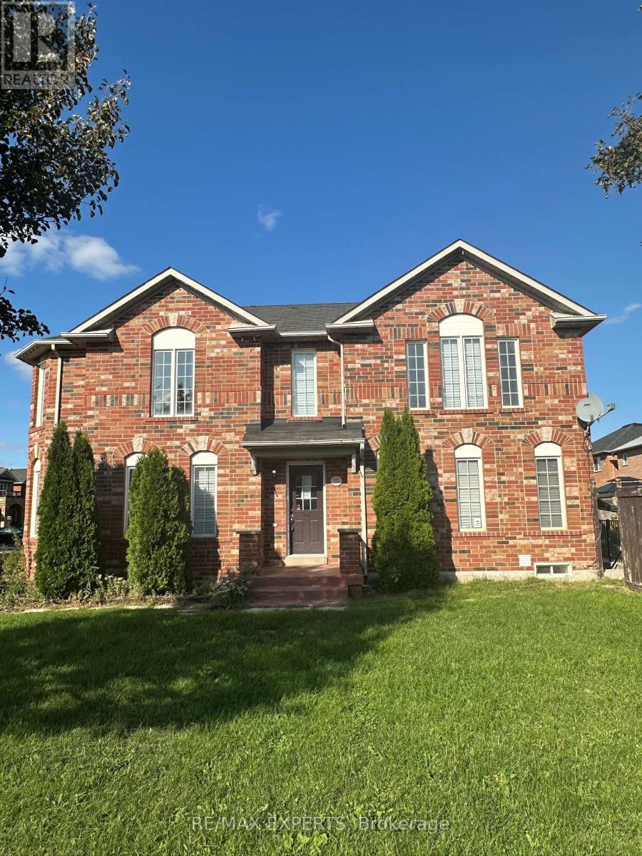 127 Worthington Ave, Brampton, ON L7A 3H3