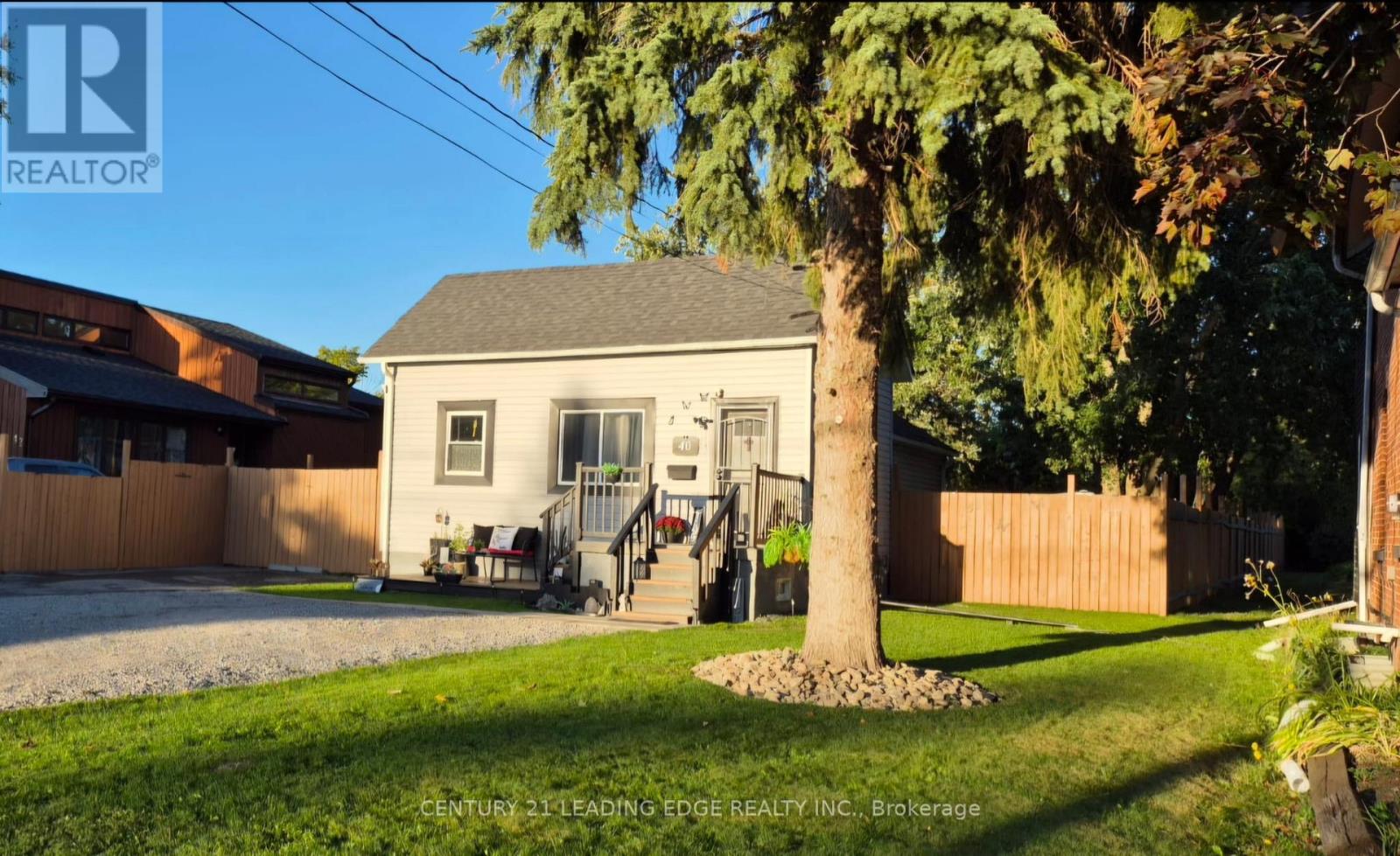 40 St Patrick St, Kawartha Lakes, ON K9V 1R2