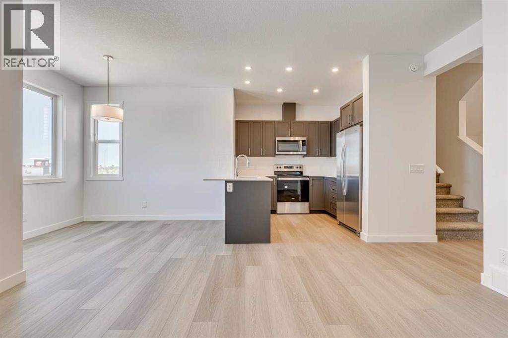 65 Belvedere Pointe Se Unit 406, Calgary, AB T2A 7Y1