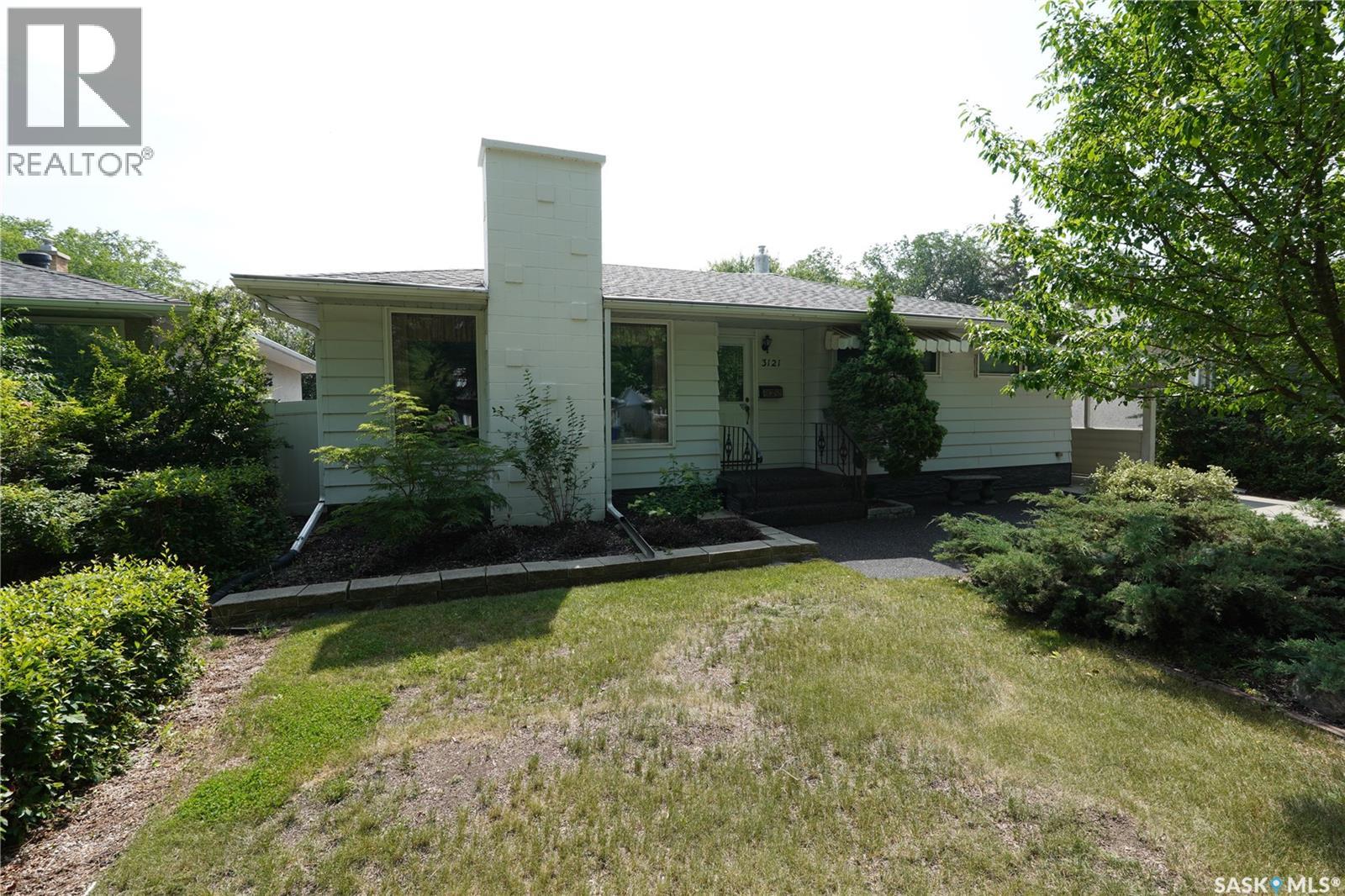 3121 Grant Rd, Regina, SK S4S 5G9