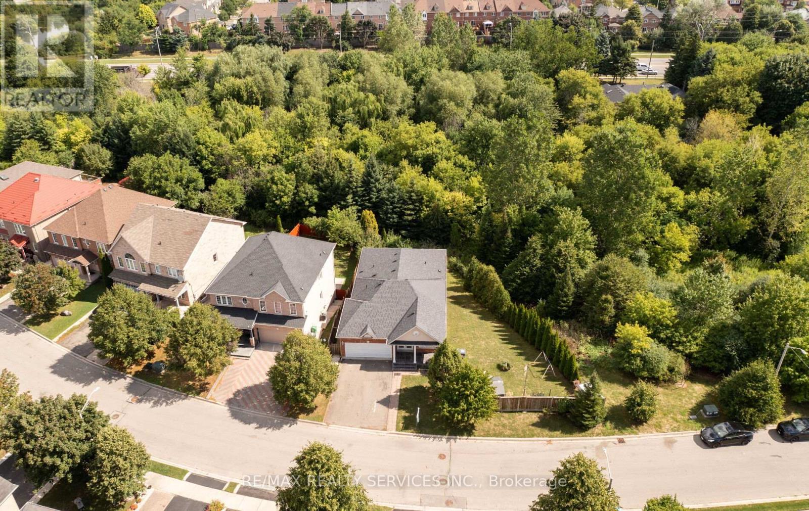 47 Echoridge Dr, Brampton, ON L7A 3K8