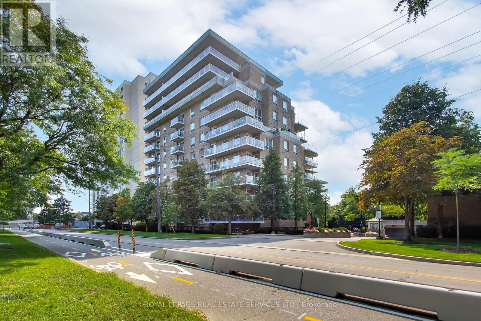 706 350 Mill Rd, Toronto, ON M9C 5R7