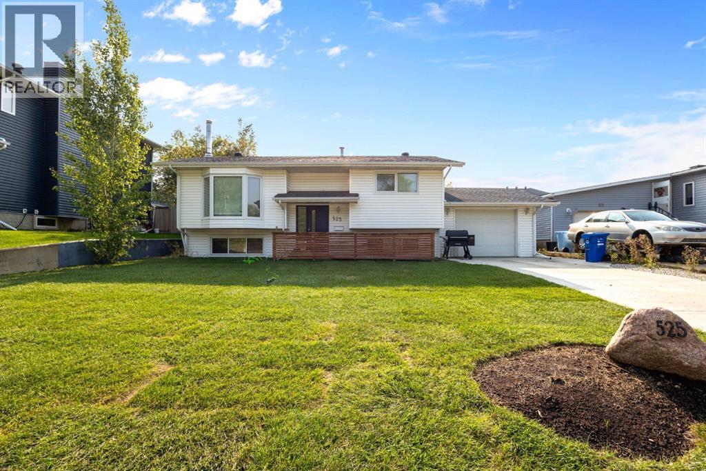 525 Beacon Hill Dr, Fort Mcmurray, AB T9H 2R4