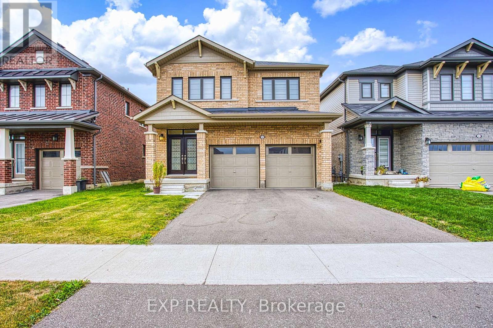 12 Midhurst Hts, Hamilton, ON L8J 0K9